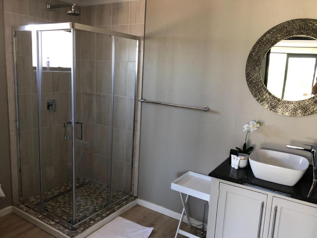 Lola'S Self Catering Accommodation Clarens Bagian luar foto