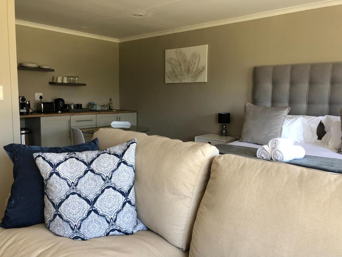 Lola'S Self Catering Accommodation Clarens Bagian luar foto