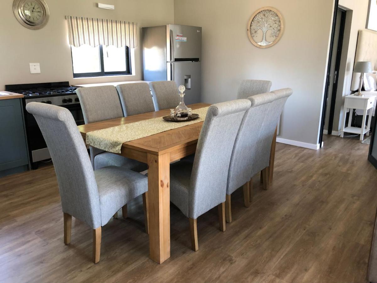 Lola'S Self Catering Accommodation Clarens Bagian luar foto
